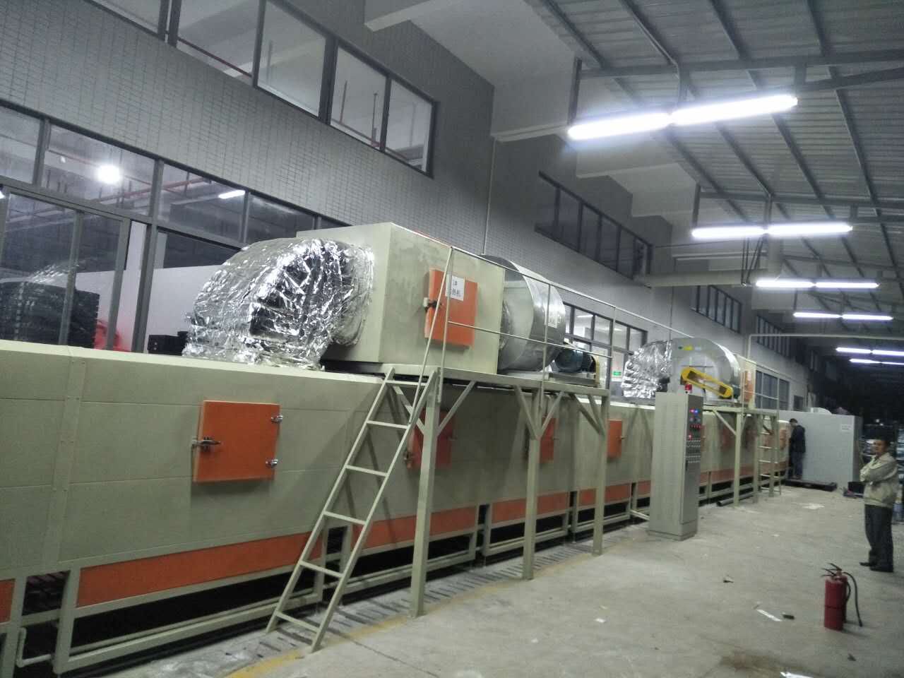 熱烈慶祝TCL大型清洗烘干線投入使用！優(yōu)質(zhì)設(shè)備、領(lǐng)先制造！